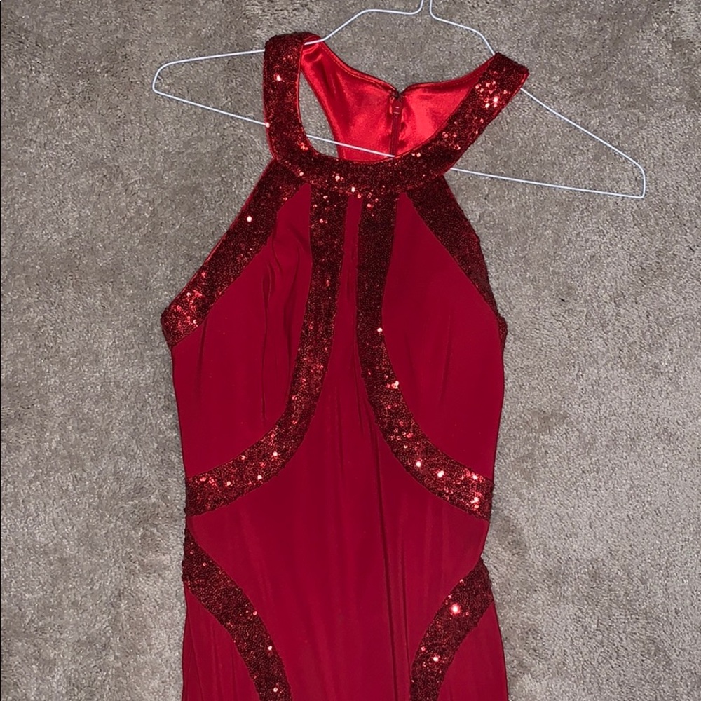 Faviana size 6 women’s long dress